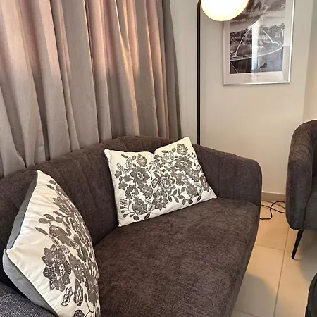 Apartament Corner 2bd Walk To Old Town Nikozja
